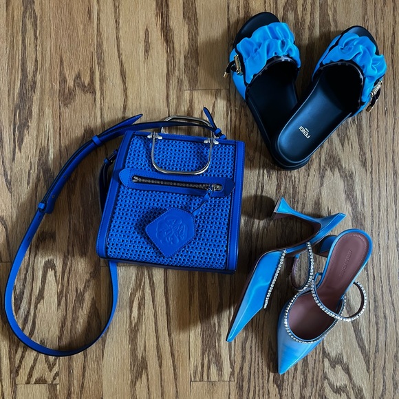 😊SOLD😊Alexander McQueen The Short Story tote bag - Picture 2 of 13